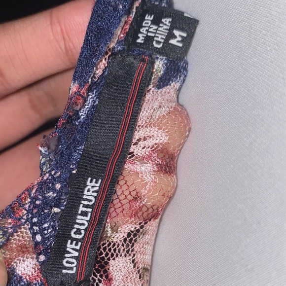 Love Culture whimsical gothic fairycore floral print square neck crop top - Picture 10 of 10